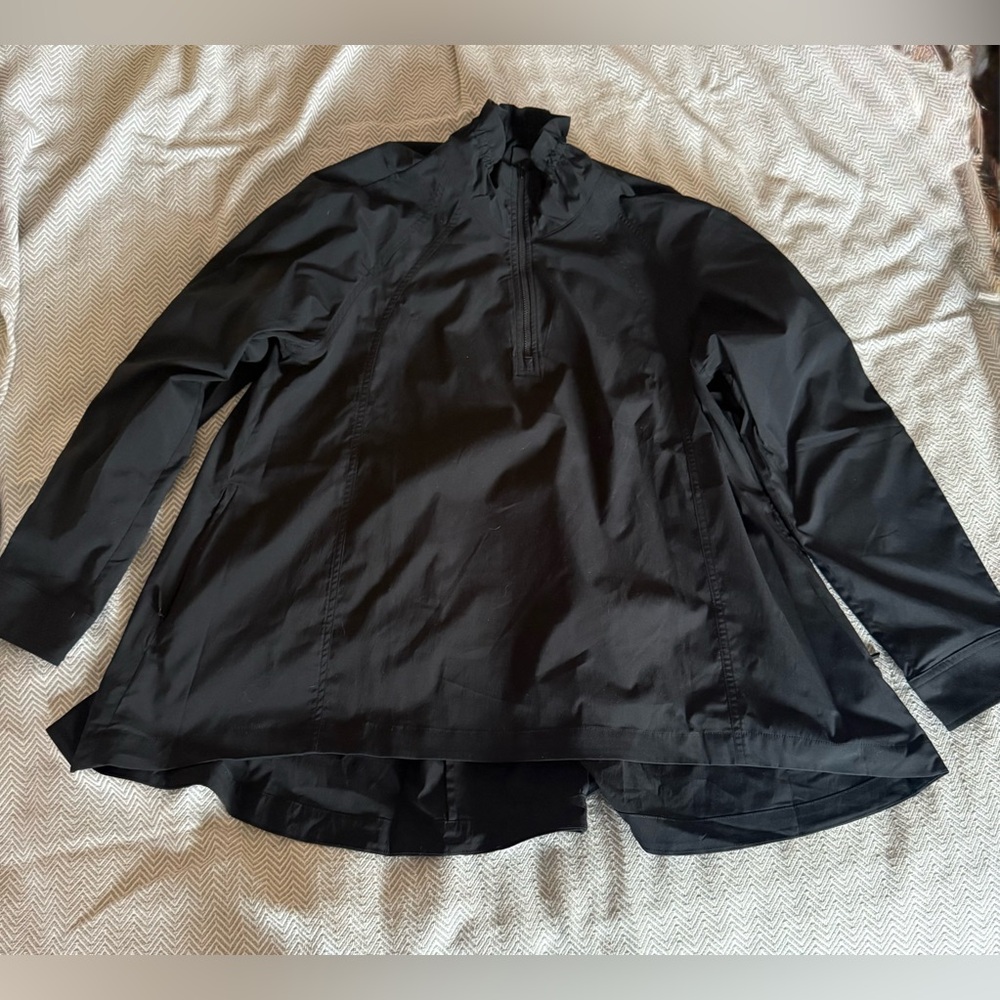 Athleta Advantage Poplin Jacket in black Size Small